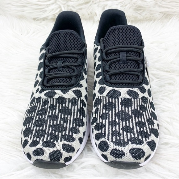 Athletic Works Snow Leopard Comfort Fit Memory Foam Sneakers 9.5 Gym Running - Picture 4 of 10